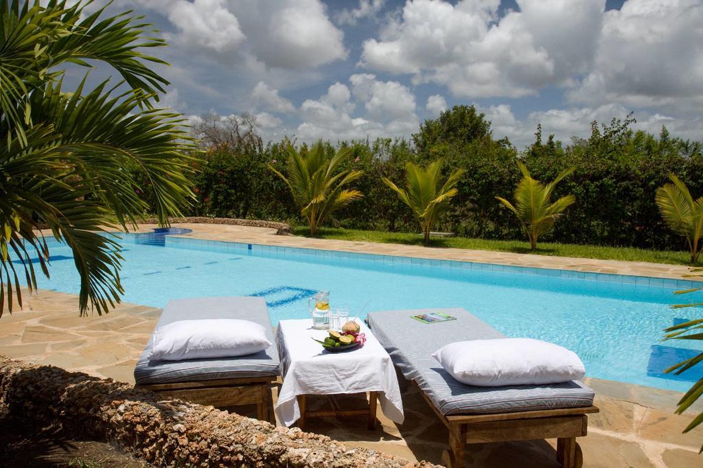 Sheba Cottages - Diani Beach Exteriör bild